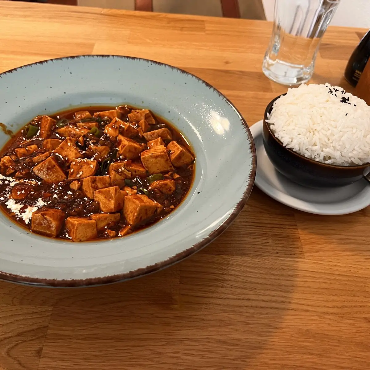 麻婆 豆腐少し辛め